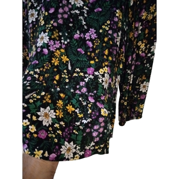 Romantic Floral Top Old Navy Long Sleeve Peek a Boo Neckline Lightweight L Girly - Picture 5 of 8